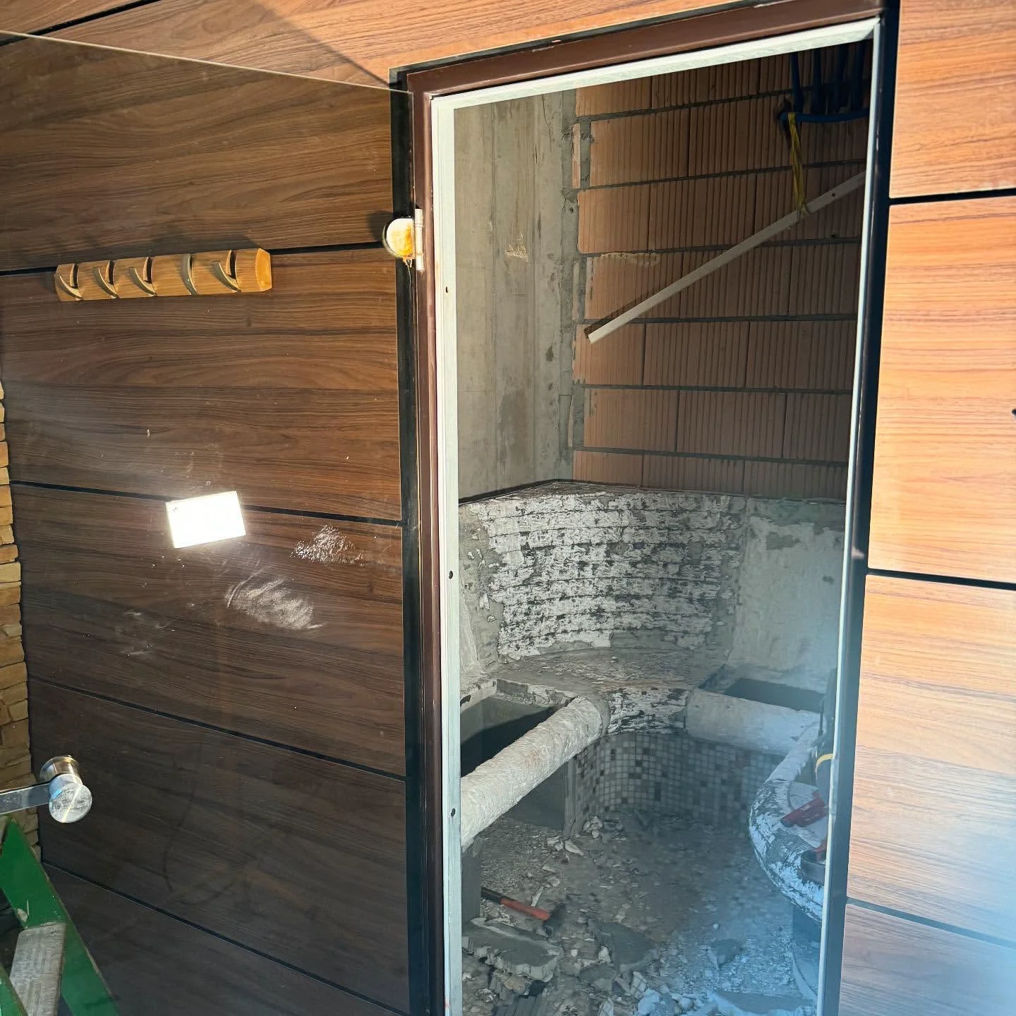 Hammam with Starry Sky Ceiling – Renens, VD