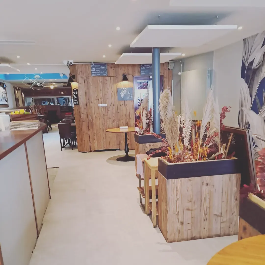 Restaurant La Place Yverdon – Yverdon-les-Bains, VD — Photo 2