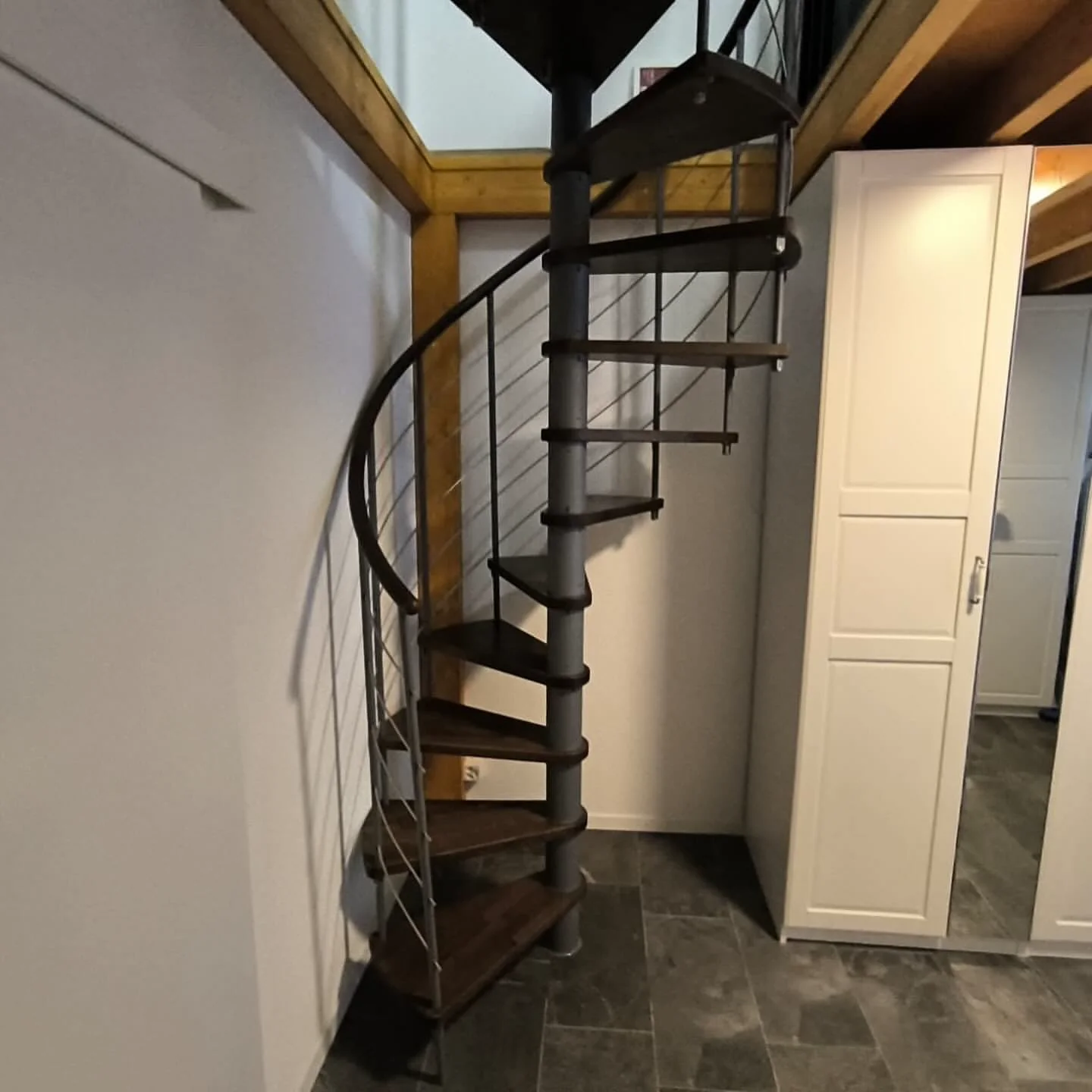 Wood Mezzanine – Renens, VD — Photo 7