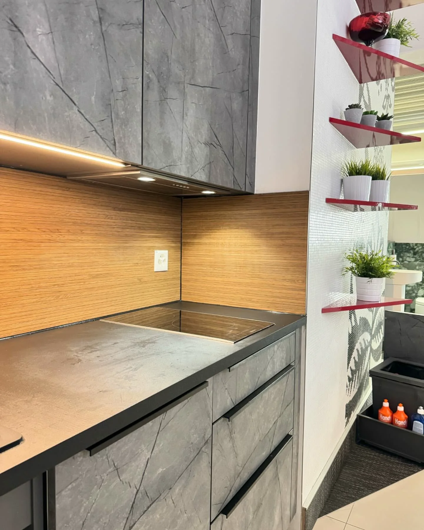 SABAG Yverdon Showroom – Yverdon-les-Bains, VD — Photo 5