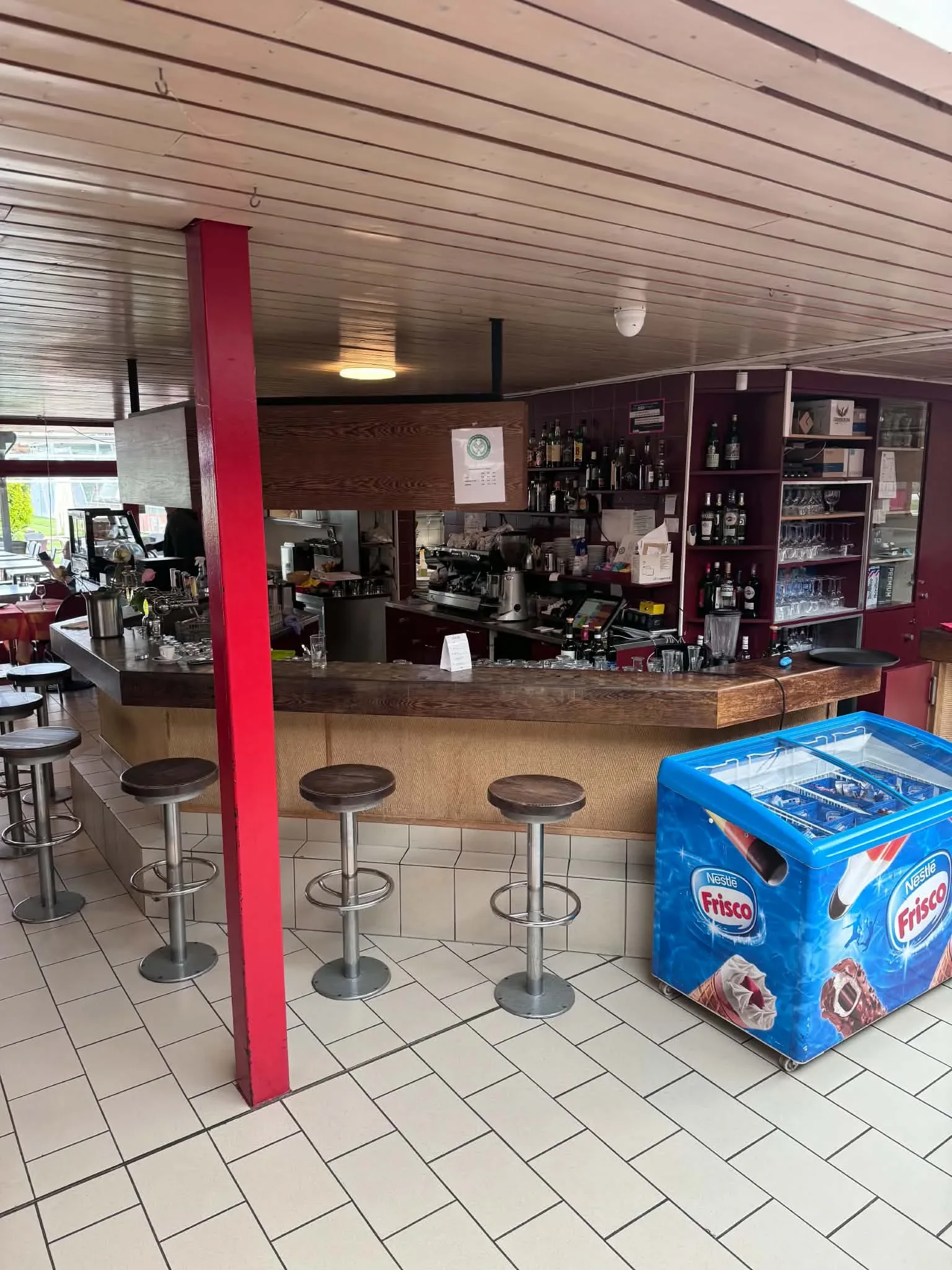 Restaurant Renovation — Restaurant du Tennis, TC Yverdon – Yverdon-les-Bains, VD — Photo 7